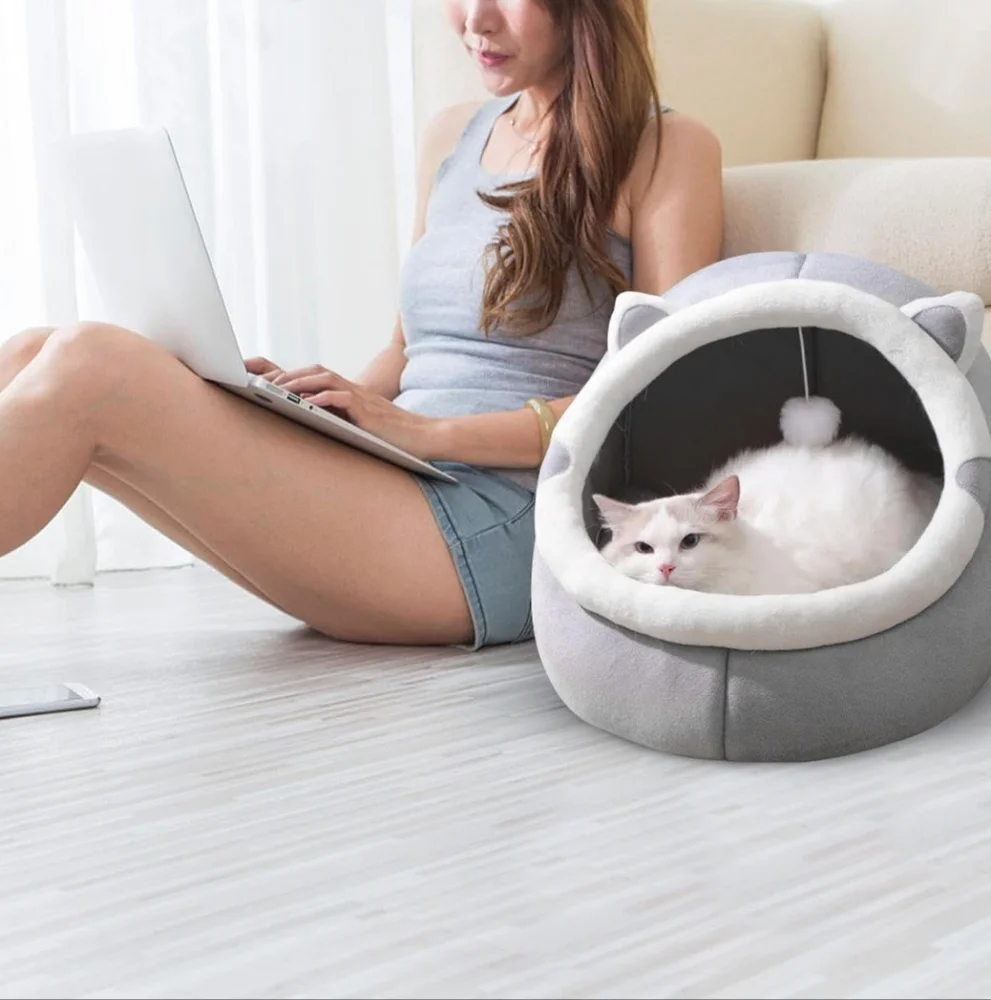 Pet Bed Cat Cave, Dog House with Ball Toy Winter Pet Igloo, Animal House Large‎